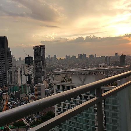 Modern Luxury Lower Penthouse Unit Manila Exterior foto