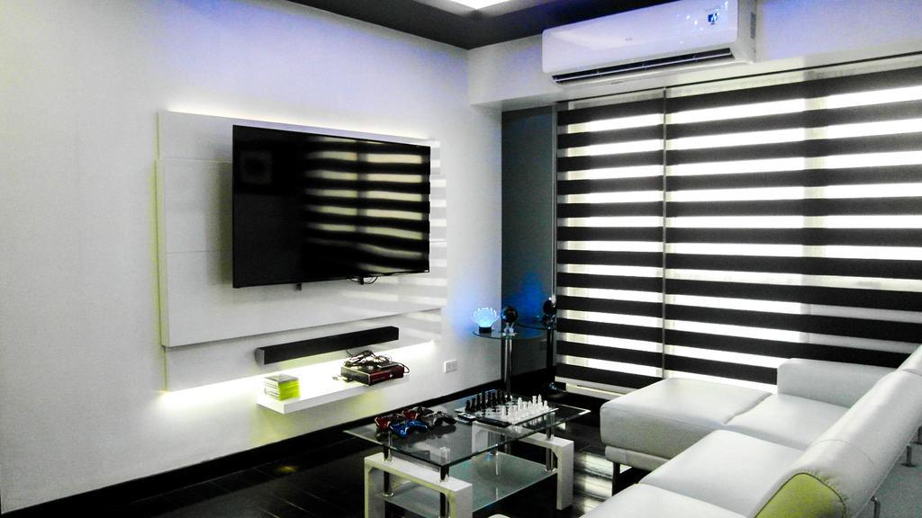 Modern Luxury Lower Penthouse Unit Manila Exterior foto